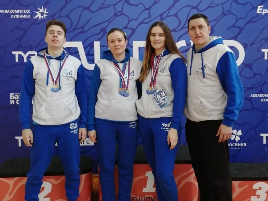 Команда спортсменов-пловцов Коломенского завода - победители турнира «Swimcup Кубок Чемпионов»!